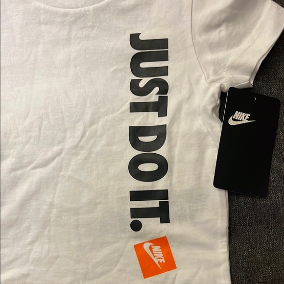 Nike Kids White T-Shirt Unisex 2T - Picture 2 of 3